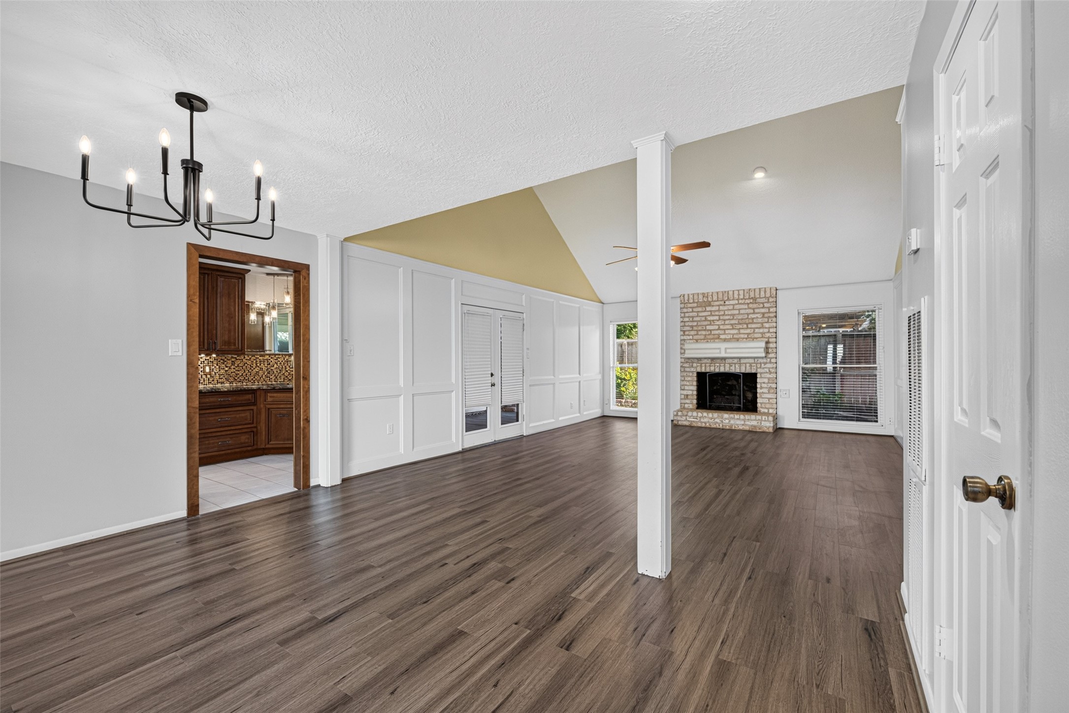 14122 Woodnook Drive Property Photo 8