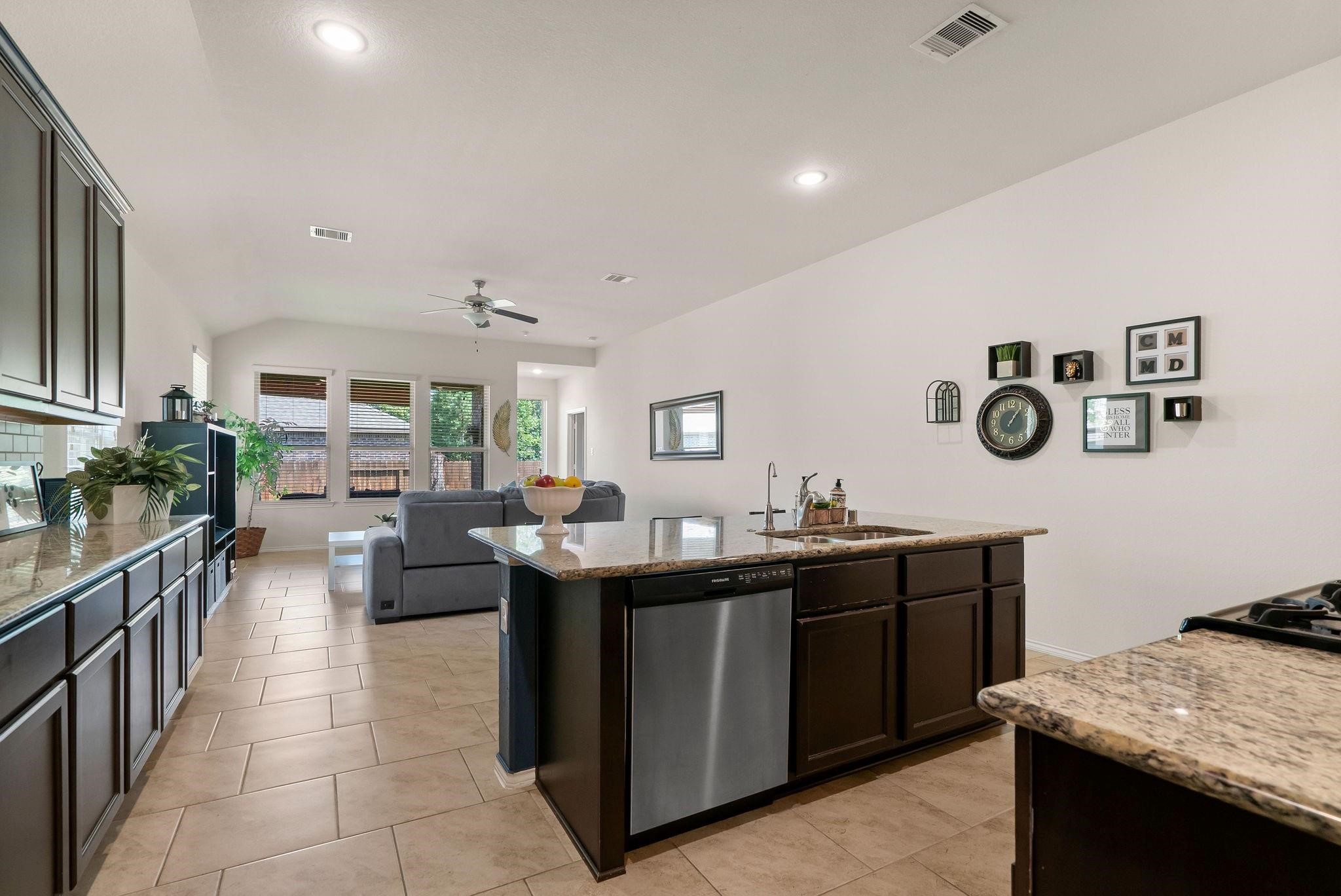 14011 Wolftrap Lane Property Photo 8