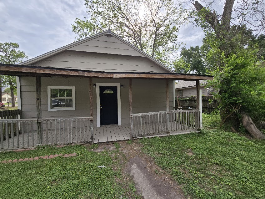 208 S 6th Street Property Photo 1