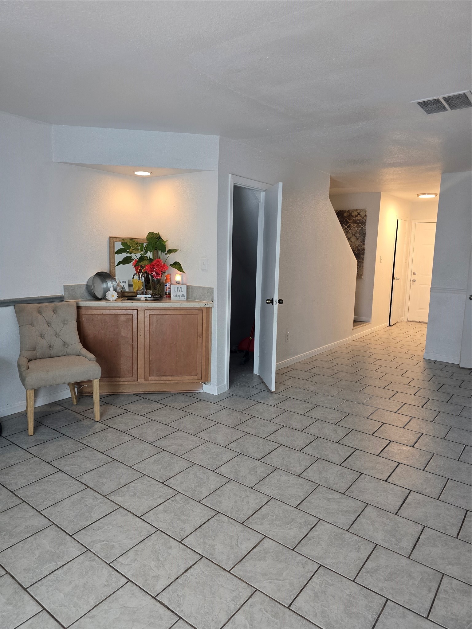 8405 Wilcrest Drive 2008 Property Photo 2