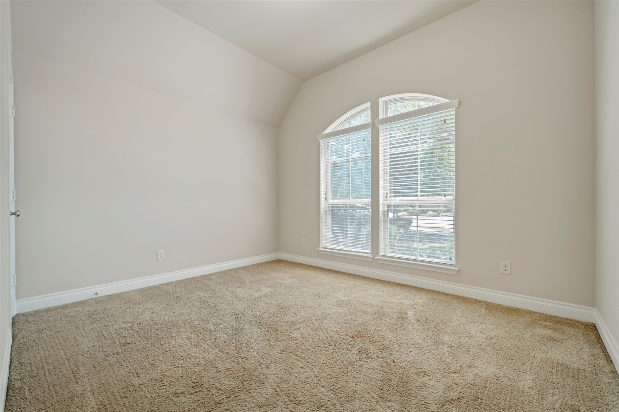 17638 Cleeves Drive Property Photo 7