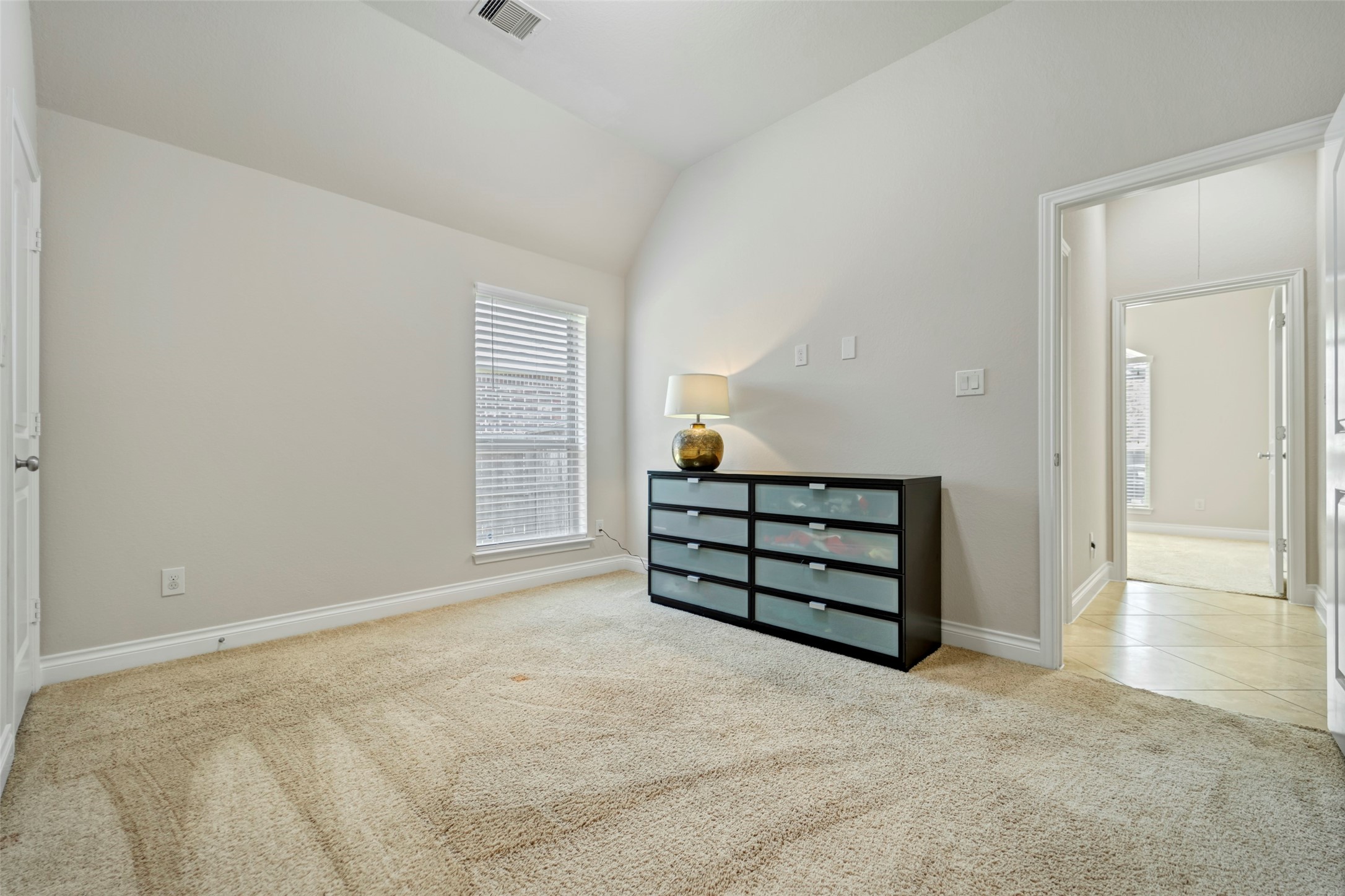 17638 Cleeves Drive Property Photo 8