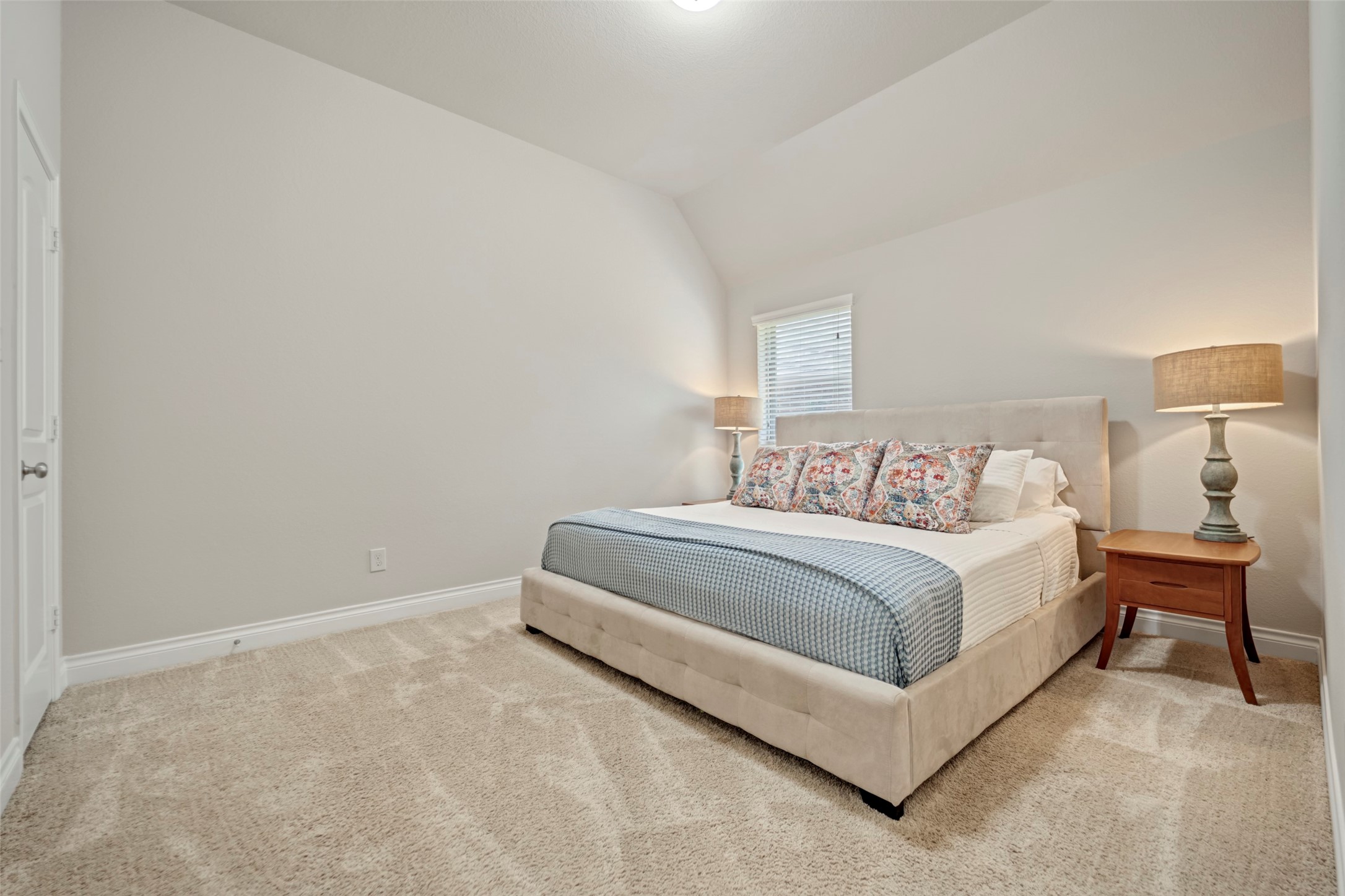 17638 Cleeves Drive Property Photo 10
