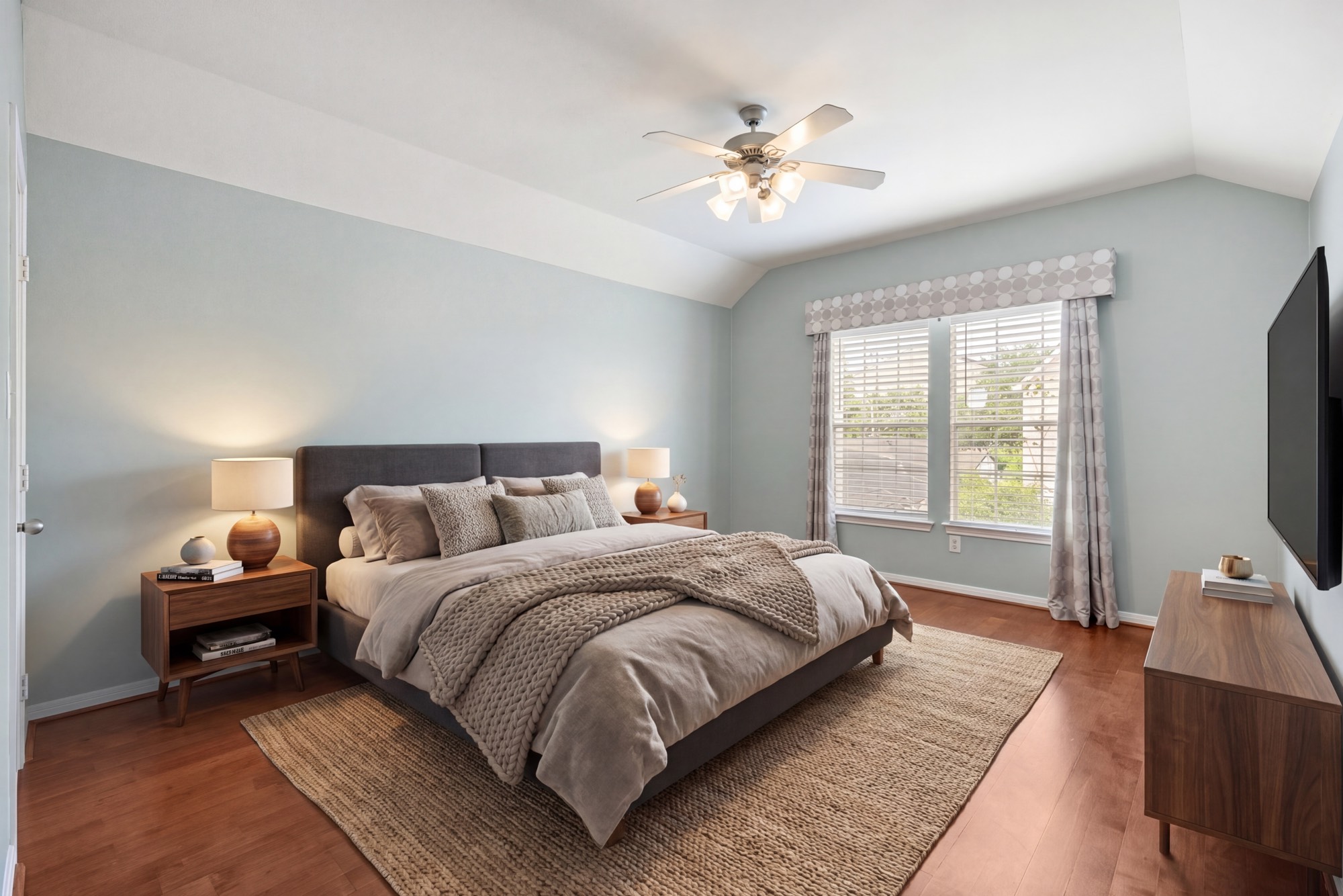 1708 Dennis Street Property Photo 4
