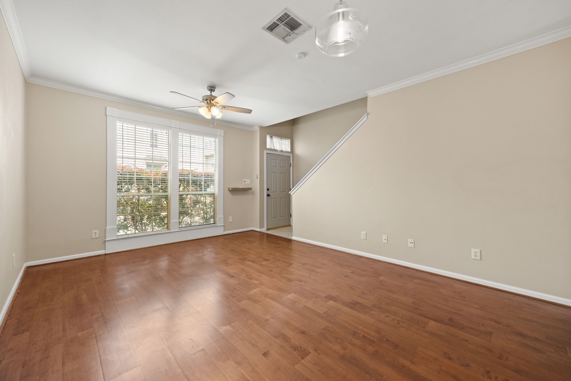 1708 Dennis Street Property Photo 7