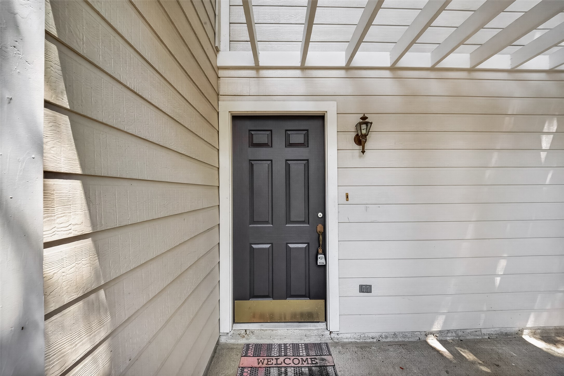 18911 Atasca Oaks Drive Property Photo 3
