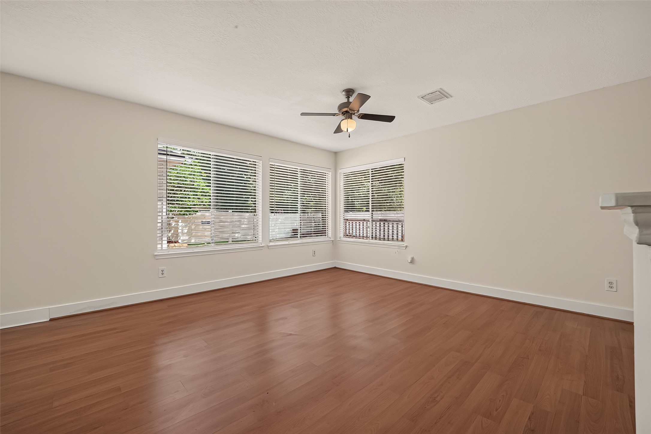 18911 Atasca Oaks Drive Property Photo 7