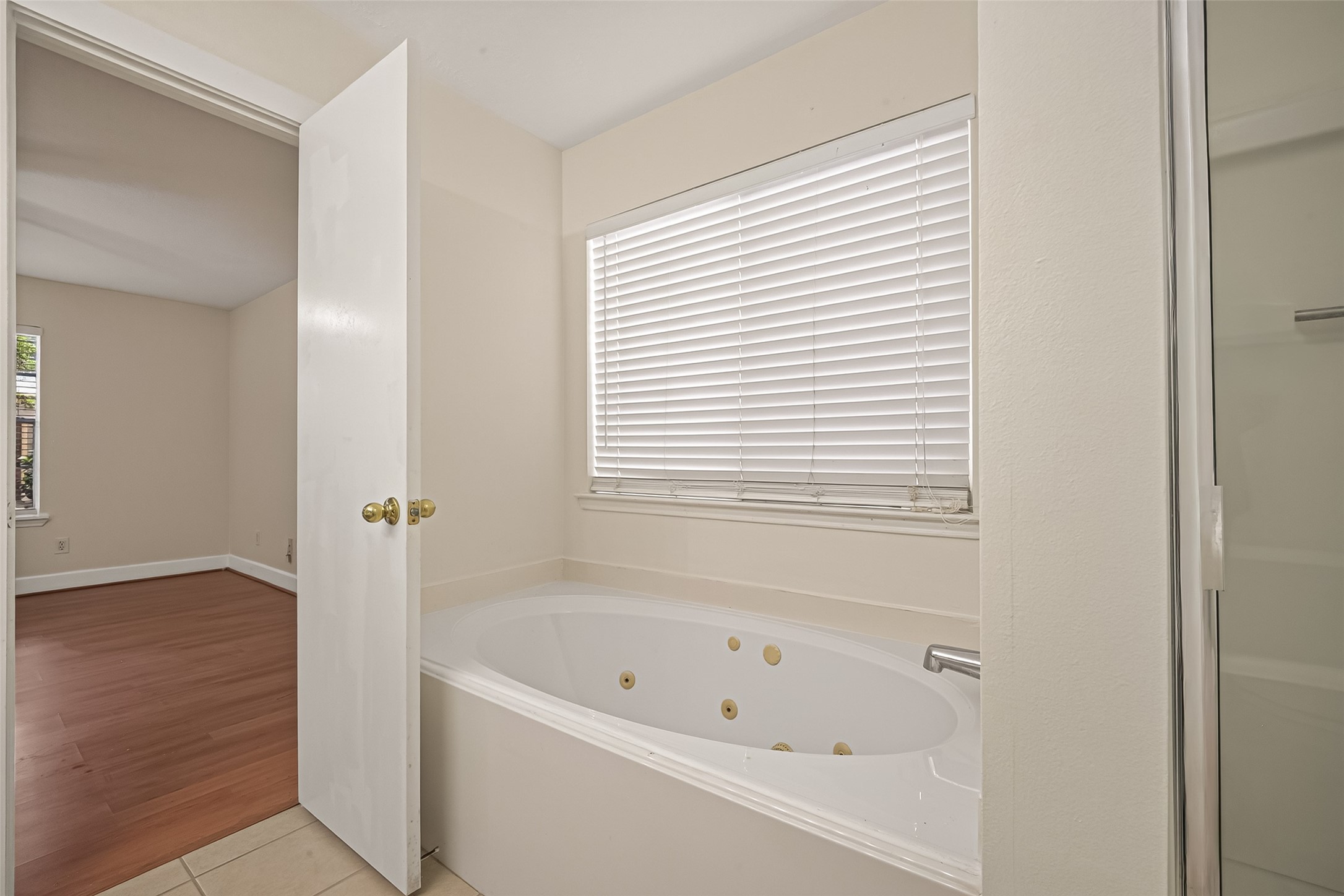 18911 Atasca Oaks Drive Property Photo 18