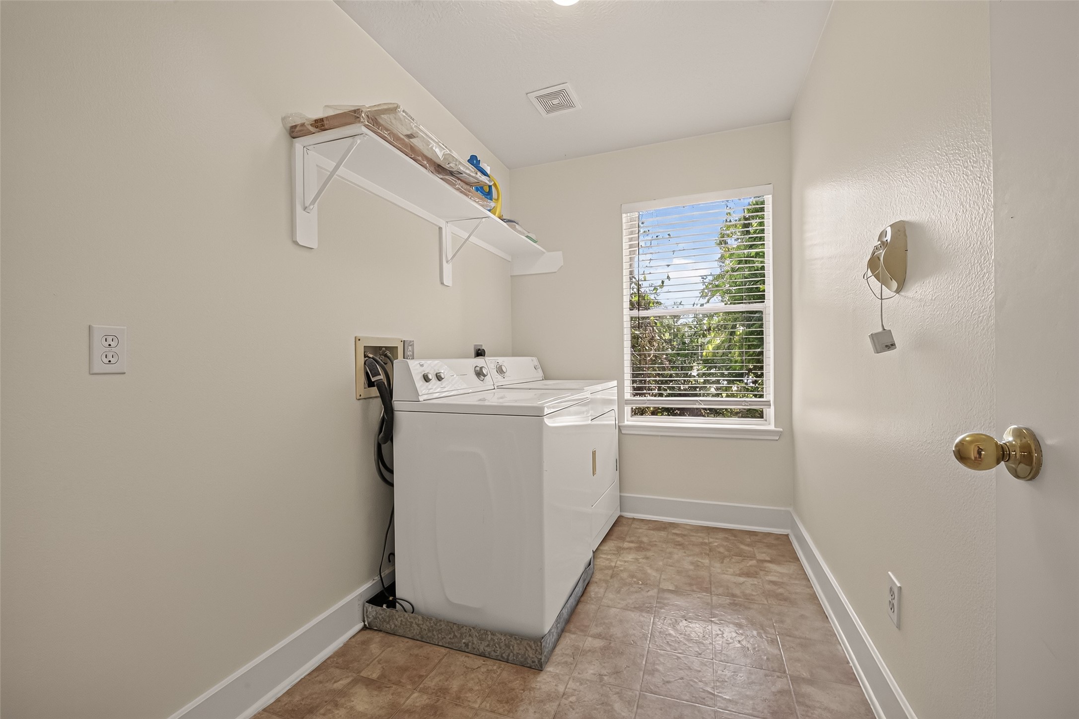 18911 Atasca Oaks Drive Property Photo 27