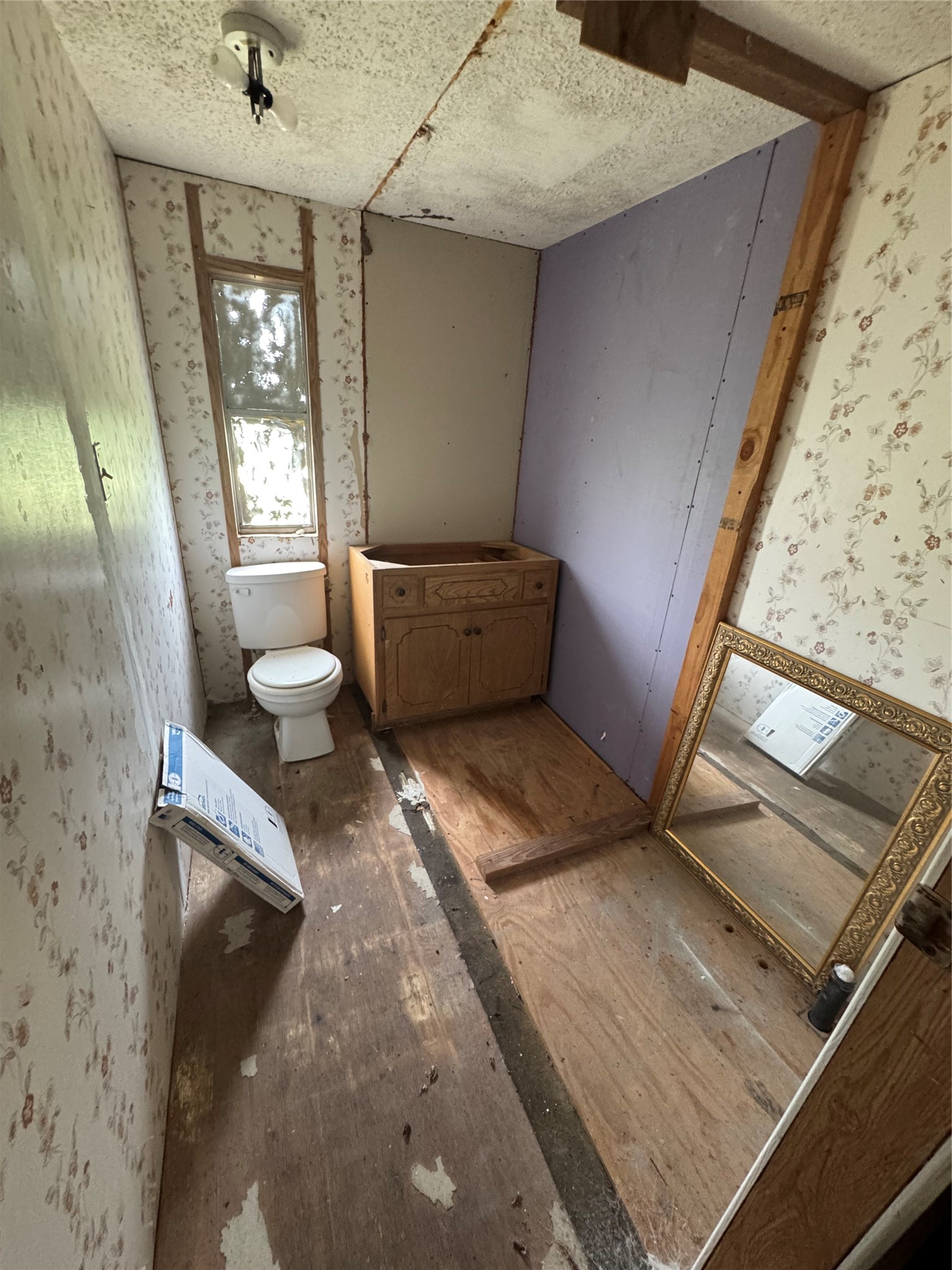 809 Campbell Road Property Photo 22