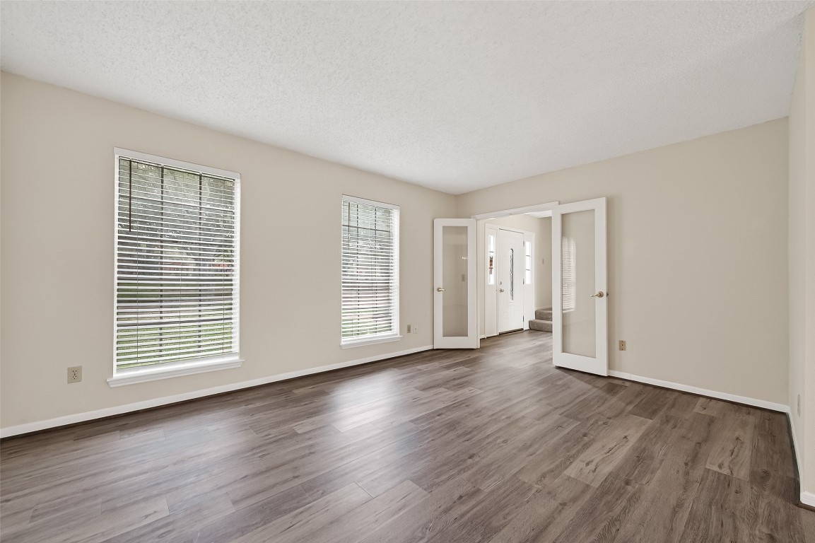 3102 Lakefield Way Property Photo 9