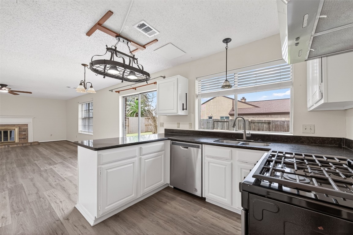 3102 Lakefield Way Property Photo 17