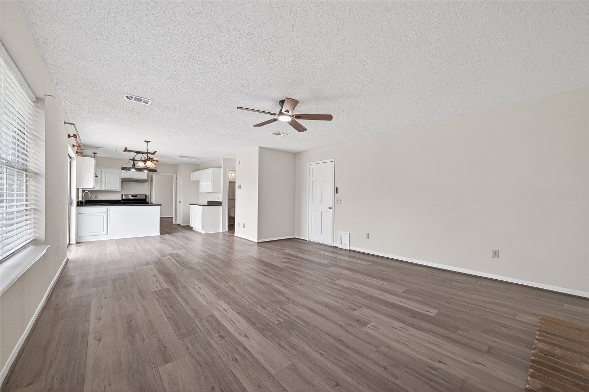 3102 Lakefield Way Property Photo 22