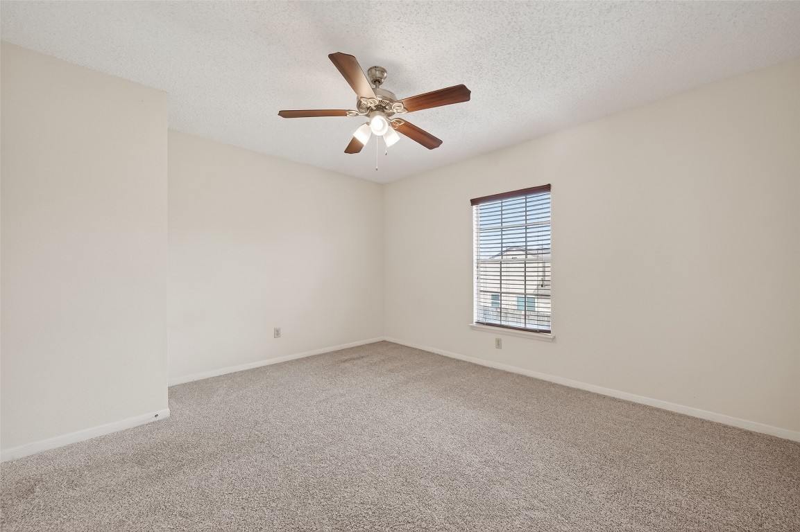 3102 Lakefield Way Property Photo 32