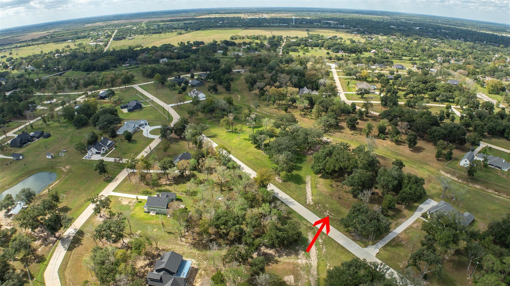 2710 Whispering Pine Drive Property Photo 2