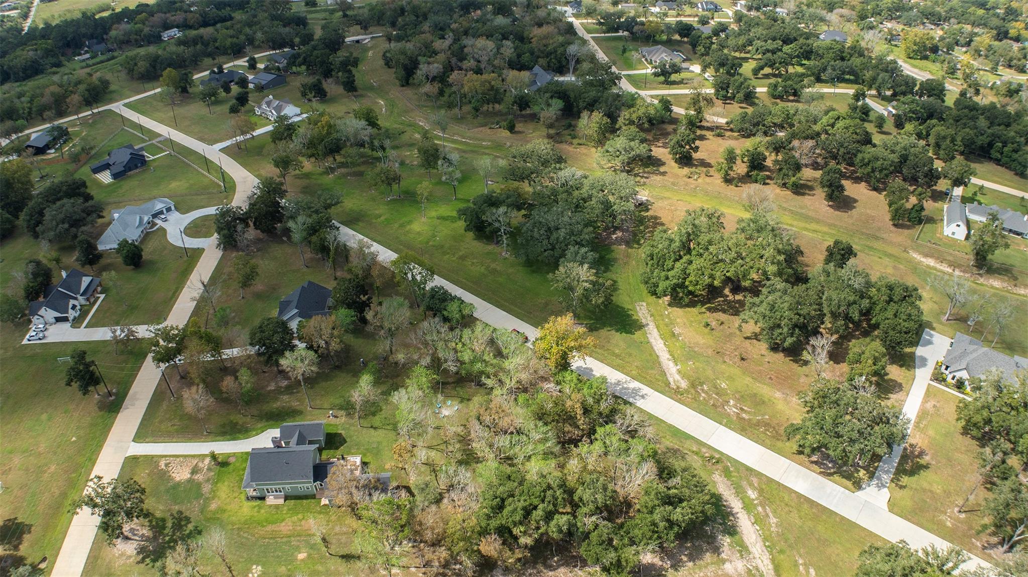 2710 Whispering Pine Drive Property Photo 6