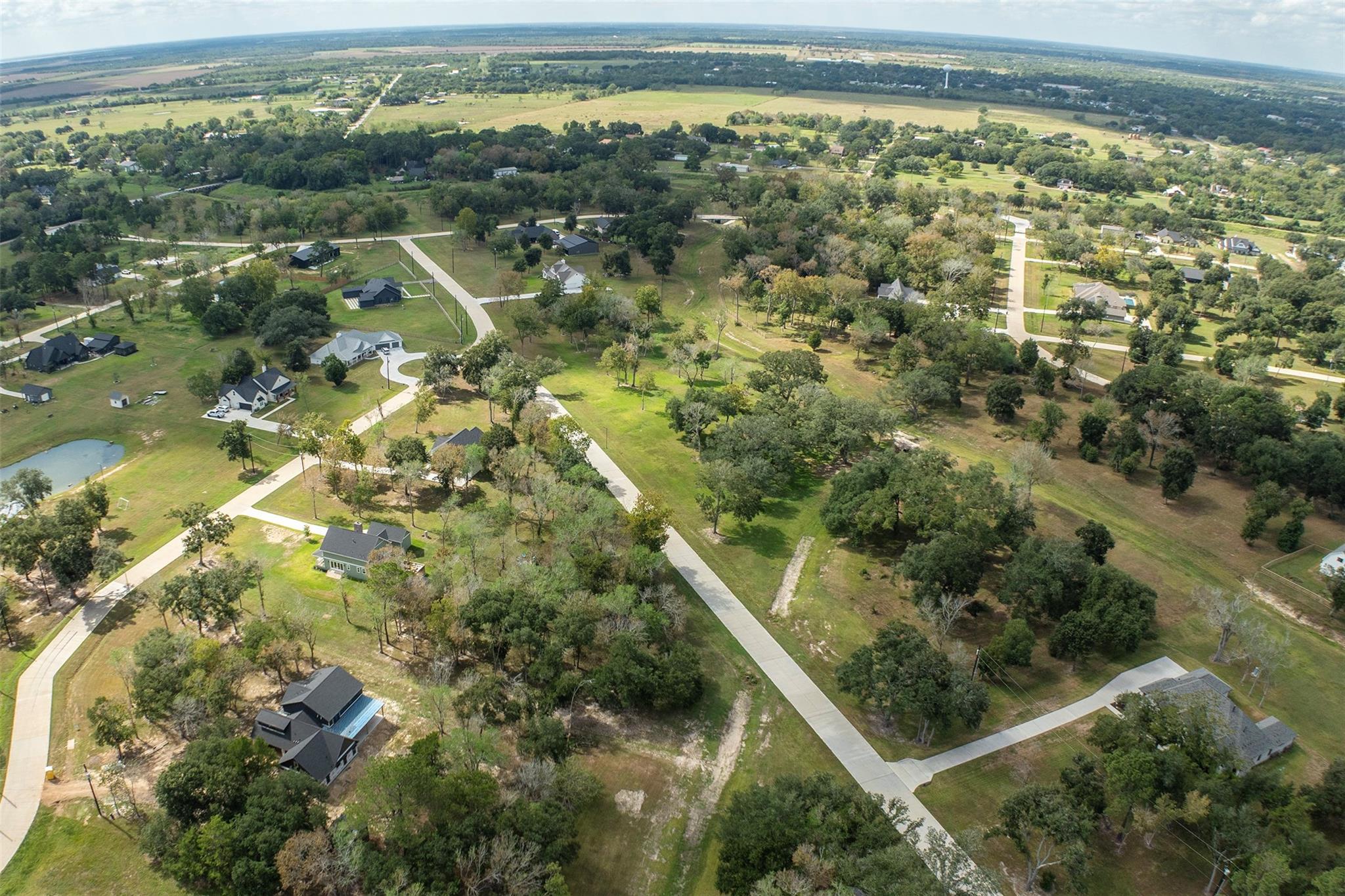 2710 Whispering Pine Drive Property Photo 8