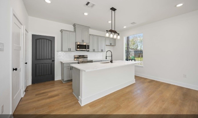4501 Newberry Street C Property Photo 8