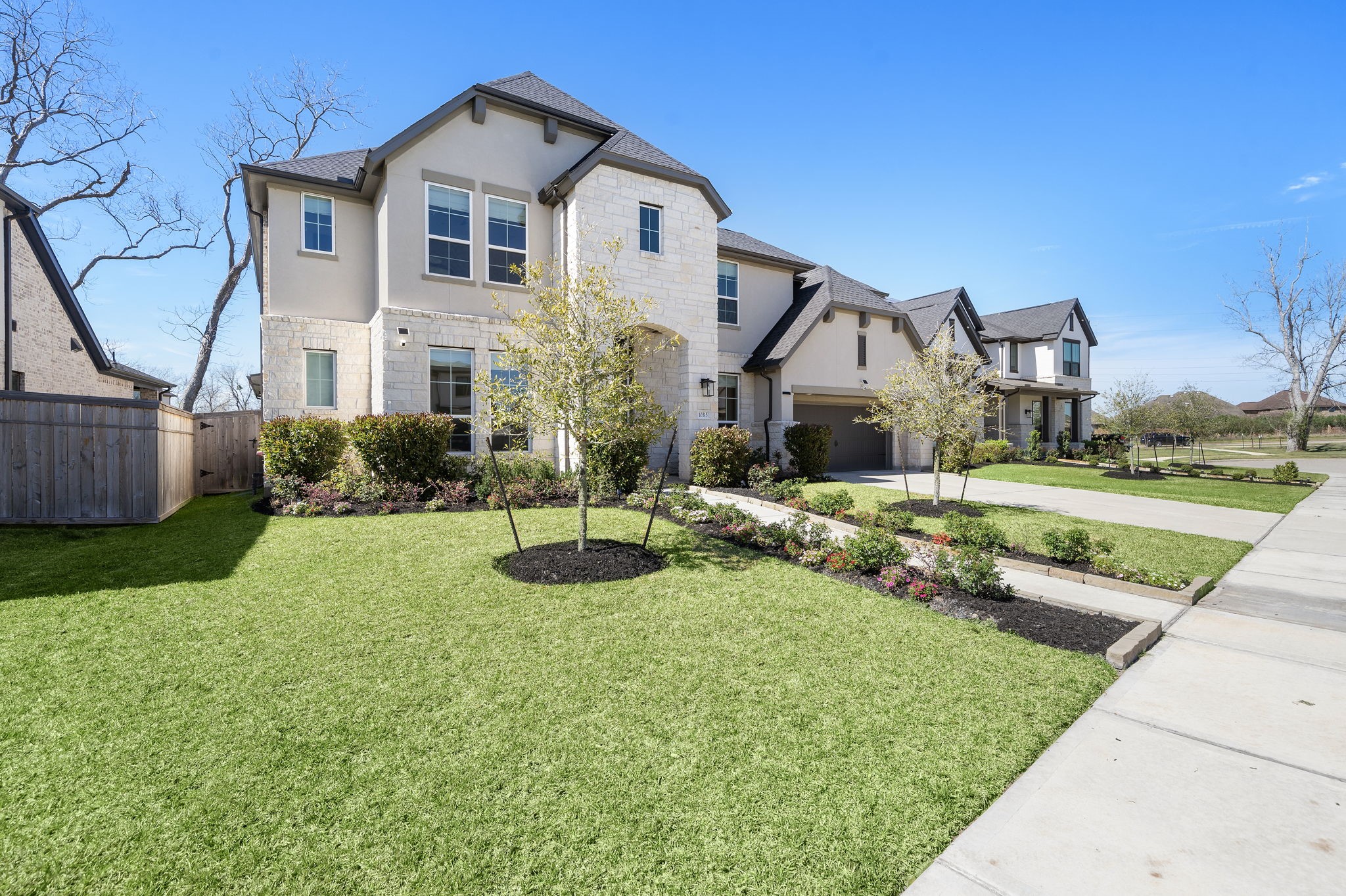10315 Forest Lake Drive Property Photo