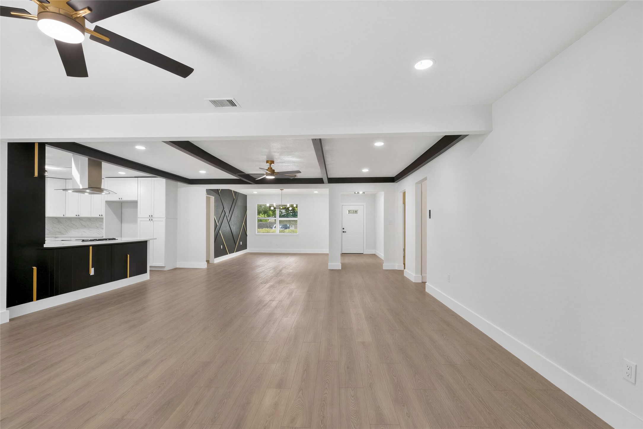 903 Rosewood Drive Property Photo 14