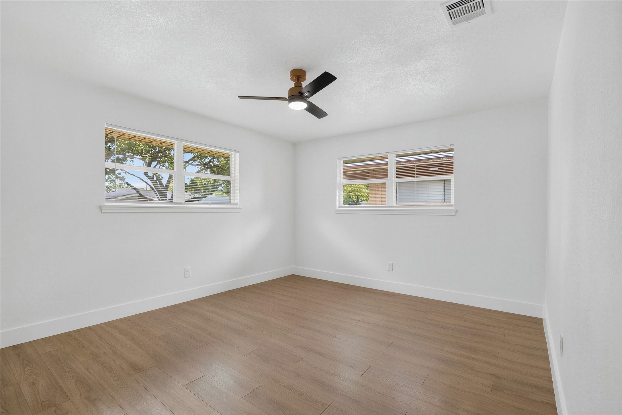 903 Rosewood Drive Property Photo 39
