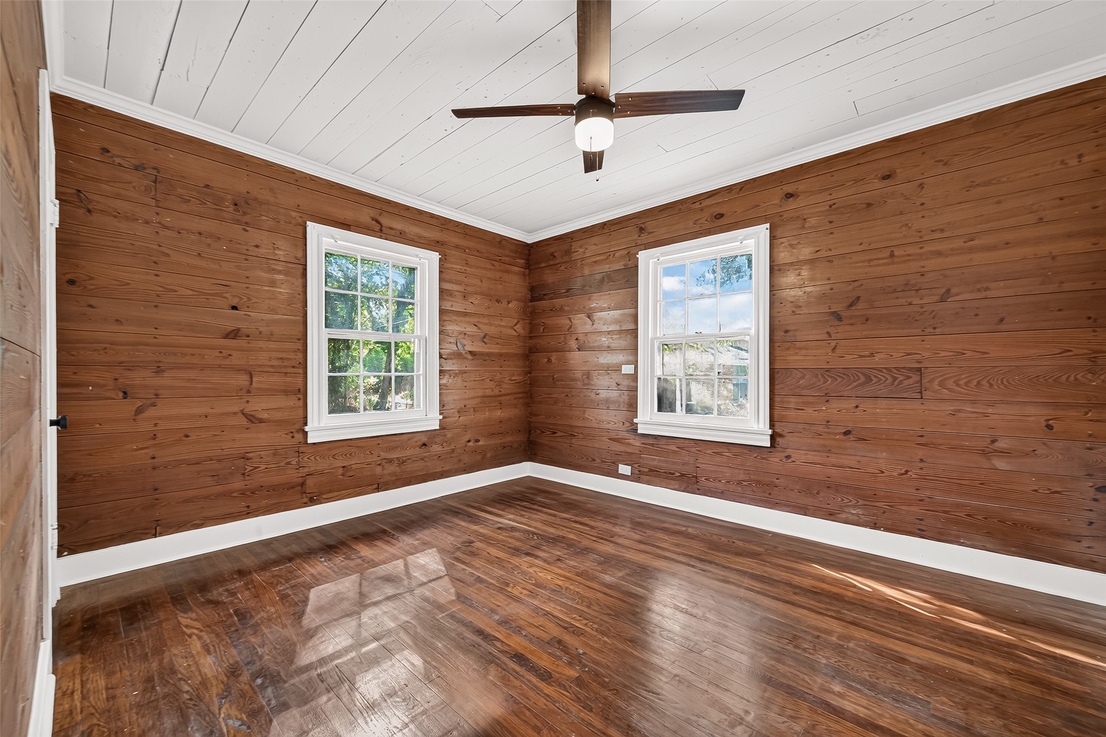 321 S Arcola Street Property Photo 18