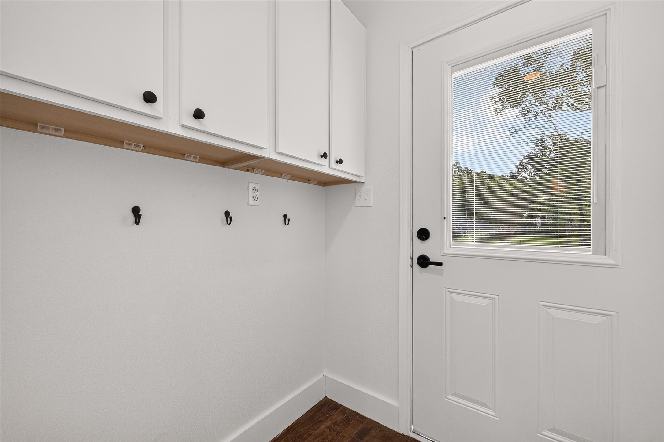 321 S Arcola Street Property Photo 26