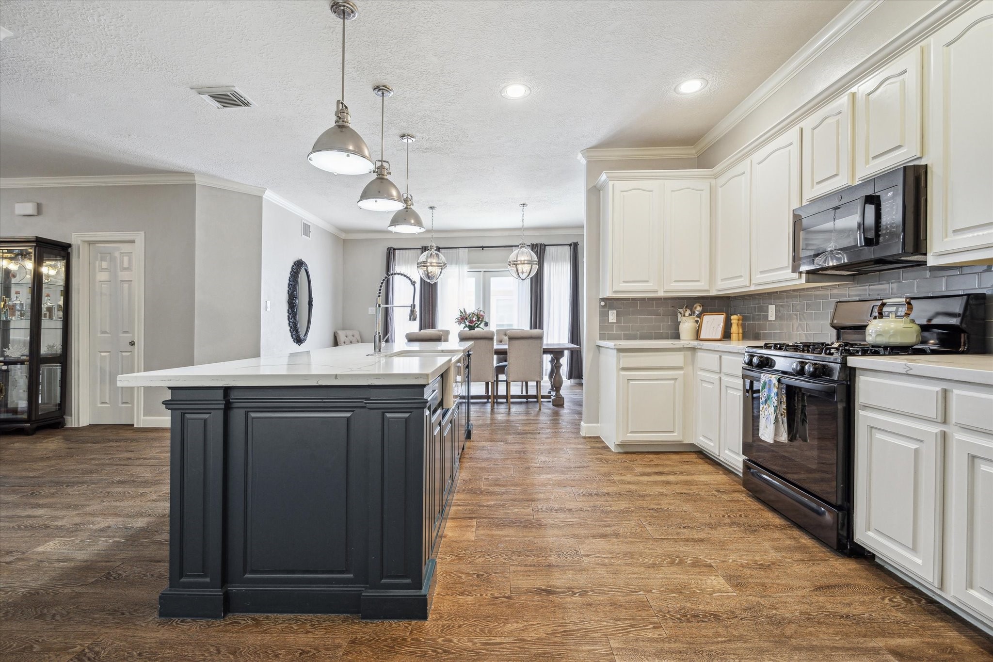 1310 Cohn Street Property Photo 10