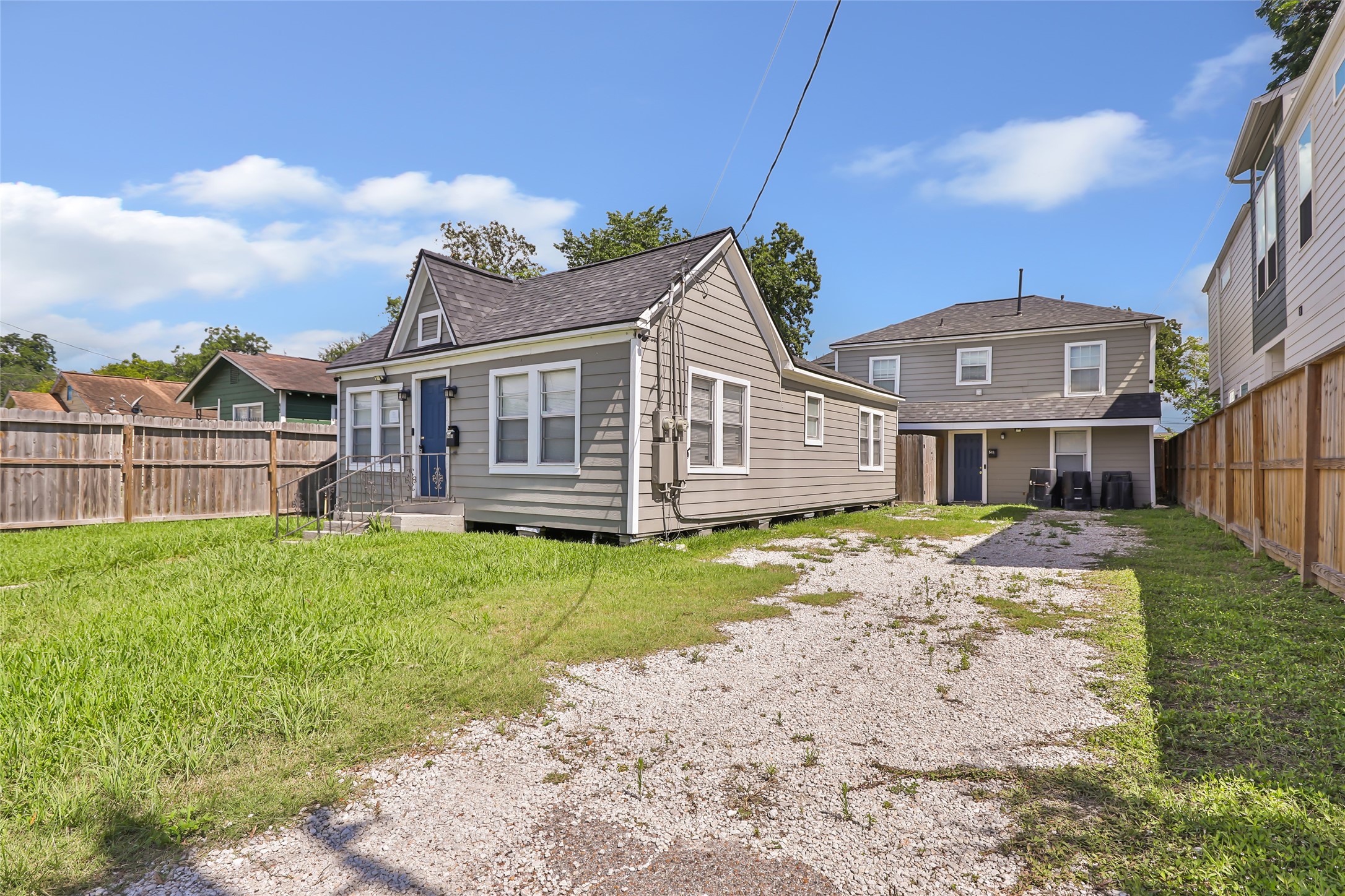 5411 Arapahoe Street Property Photo 3