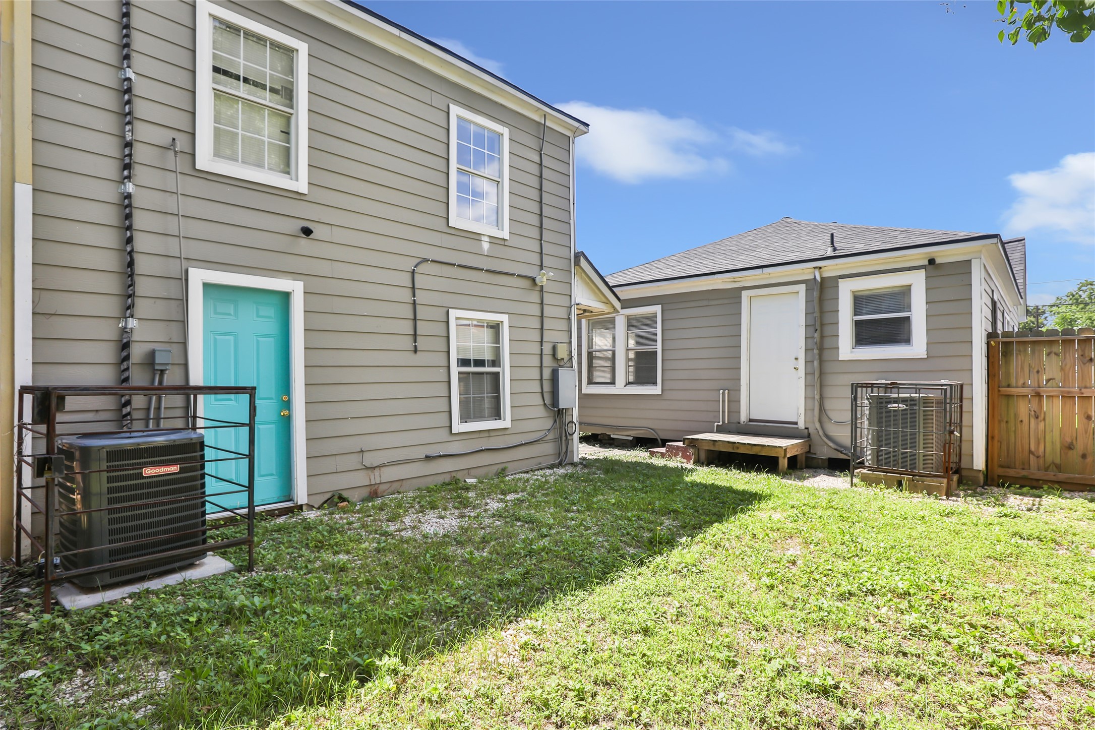 5411 Arapahoe Street Property Photo 5