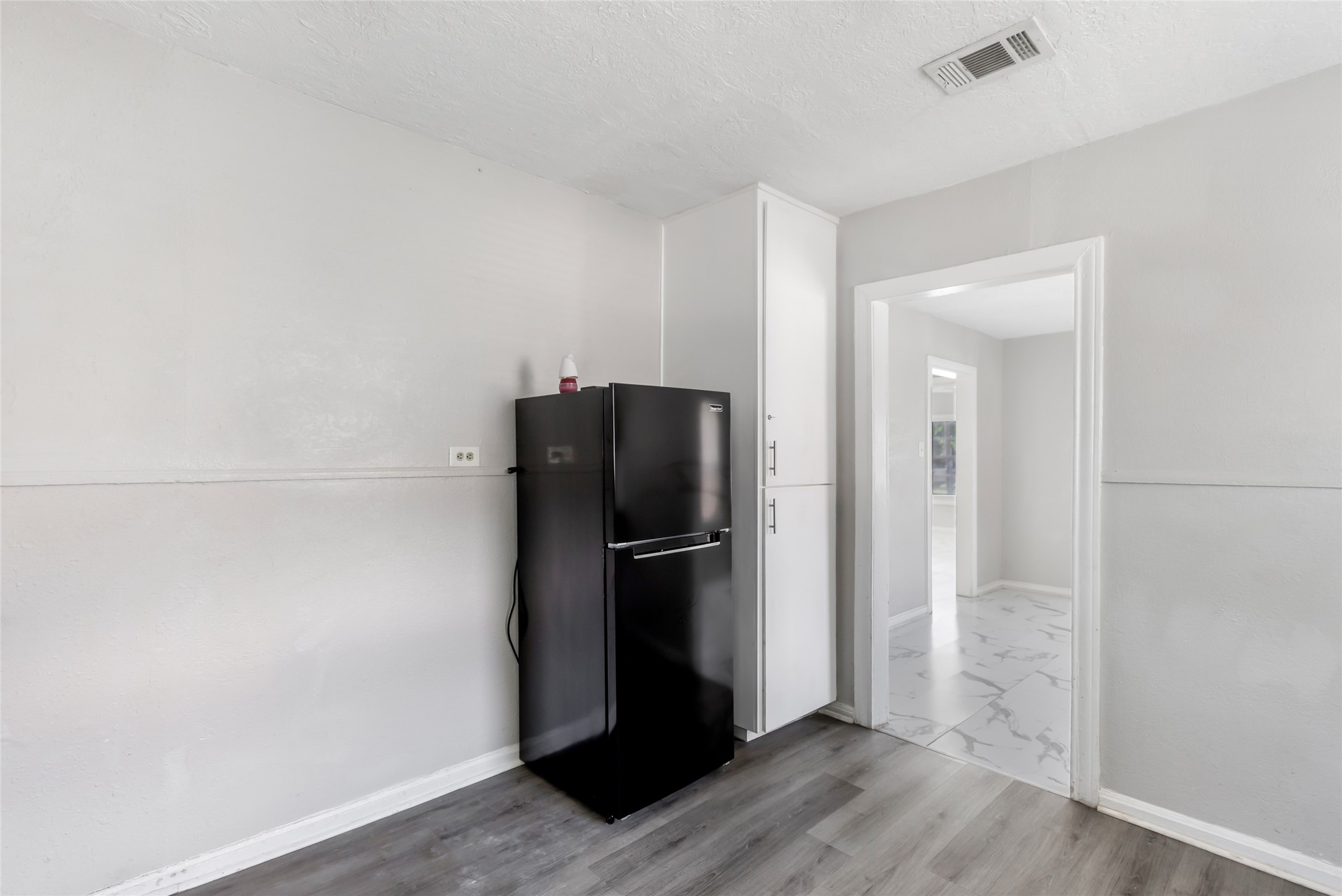 5411 Arapahoe Street Property Photo 8