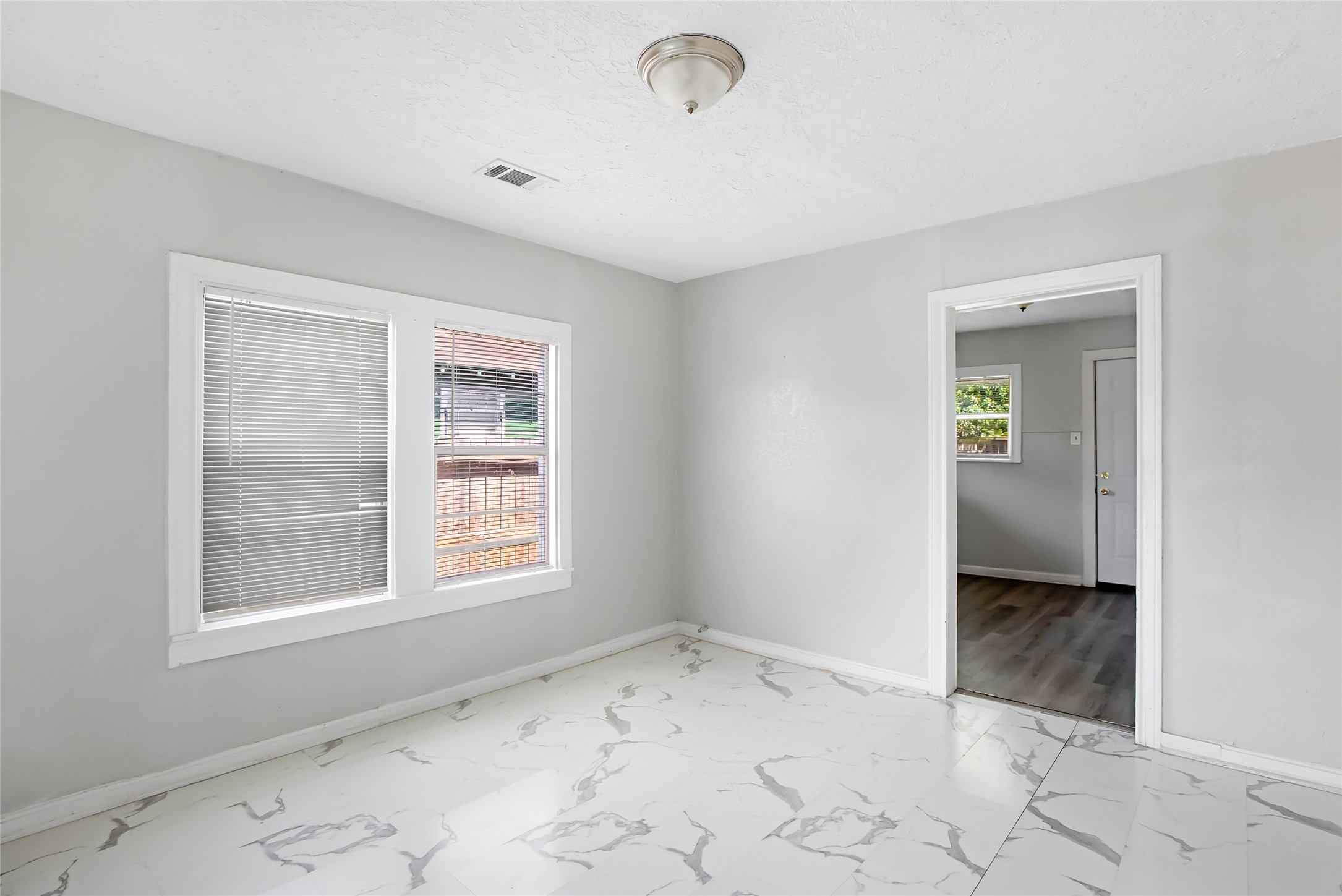 5411 Arapahoe Street Property Photo 14