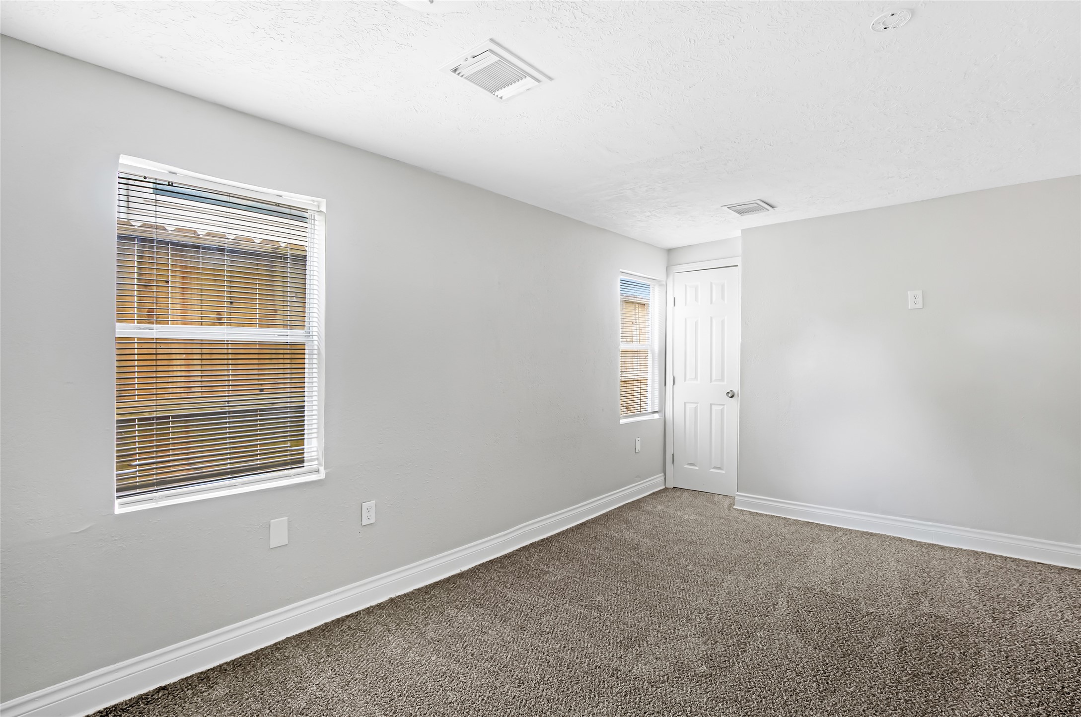 5411 Arapahoe Street Property Photo 22