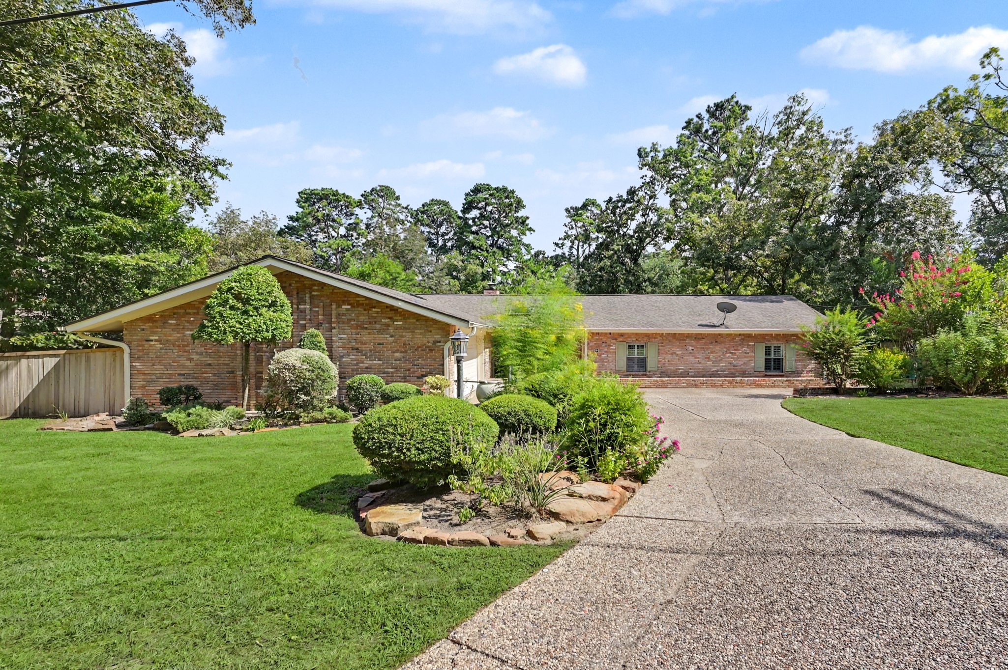 23 Amherst Court Property Photo 1