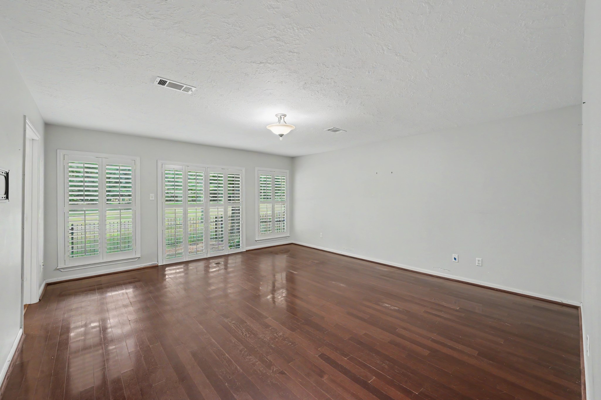 23 Amherst Court Property Photo 11