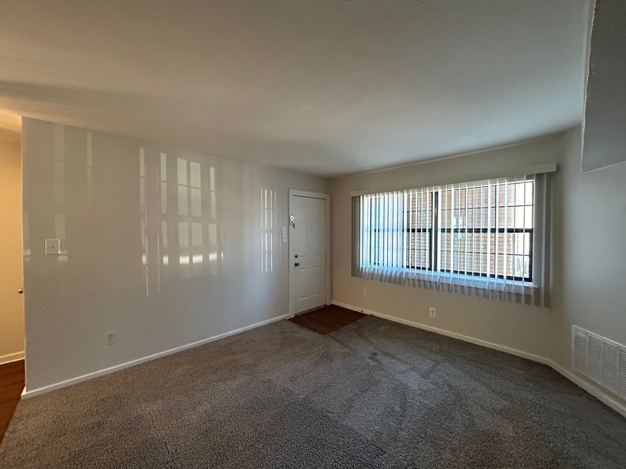 3629 N Macgregor Wa 141 Property Photo 5
