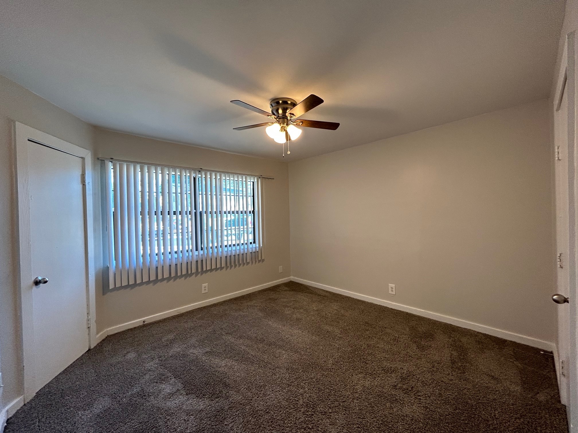 3629 N Macgregor Wa 141 Property Photo 13