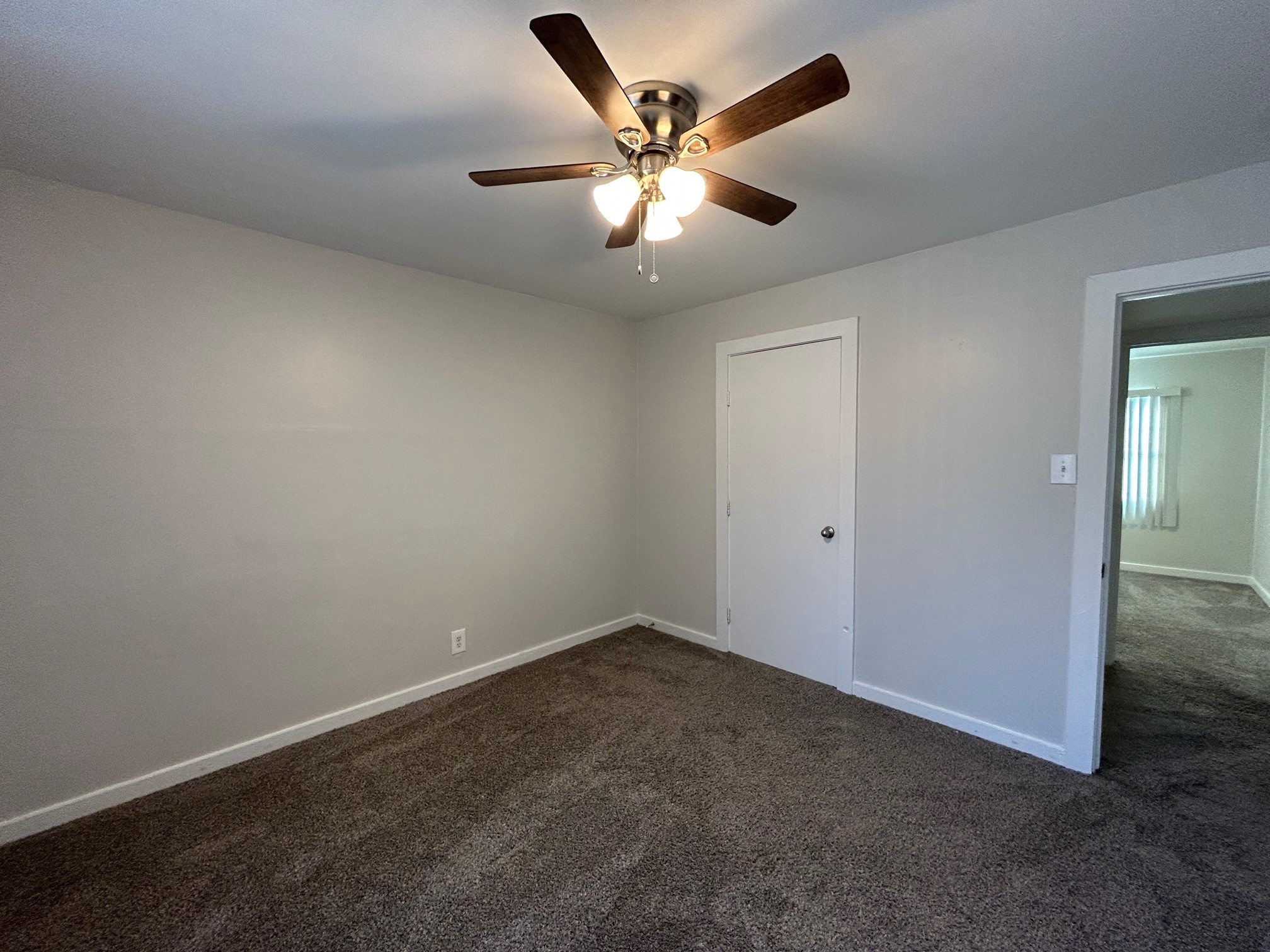 3629 N Macgregor Wa 141 Property Photo 14