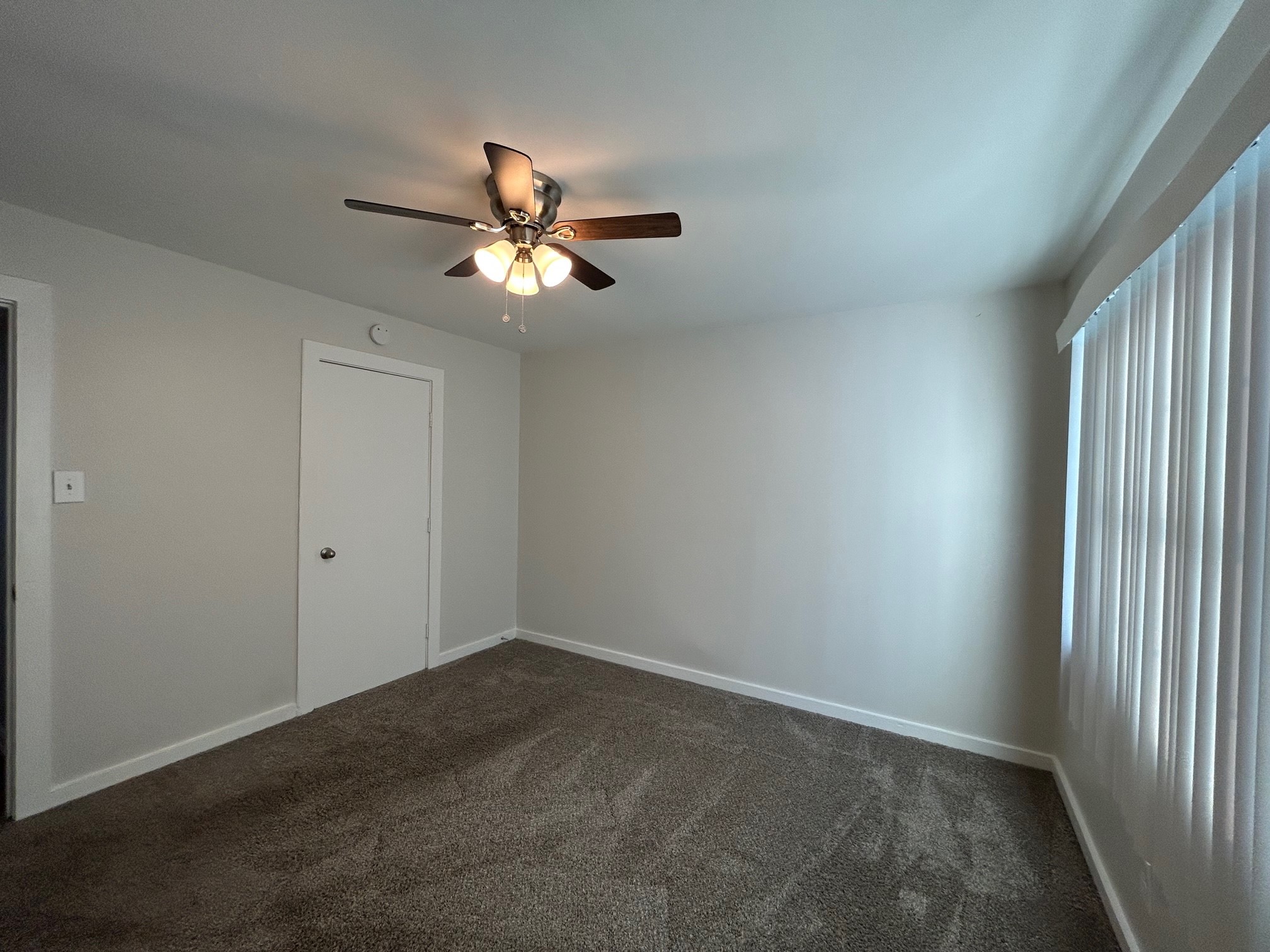 3629 N Macgregor Wa 141 Property Photo 18
