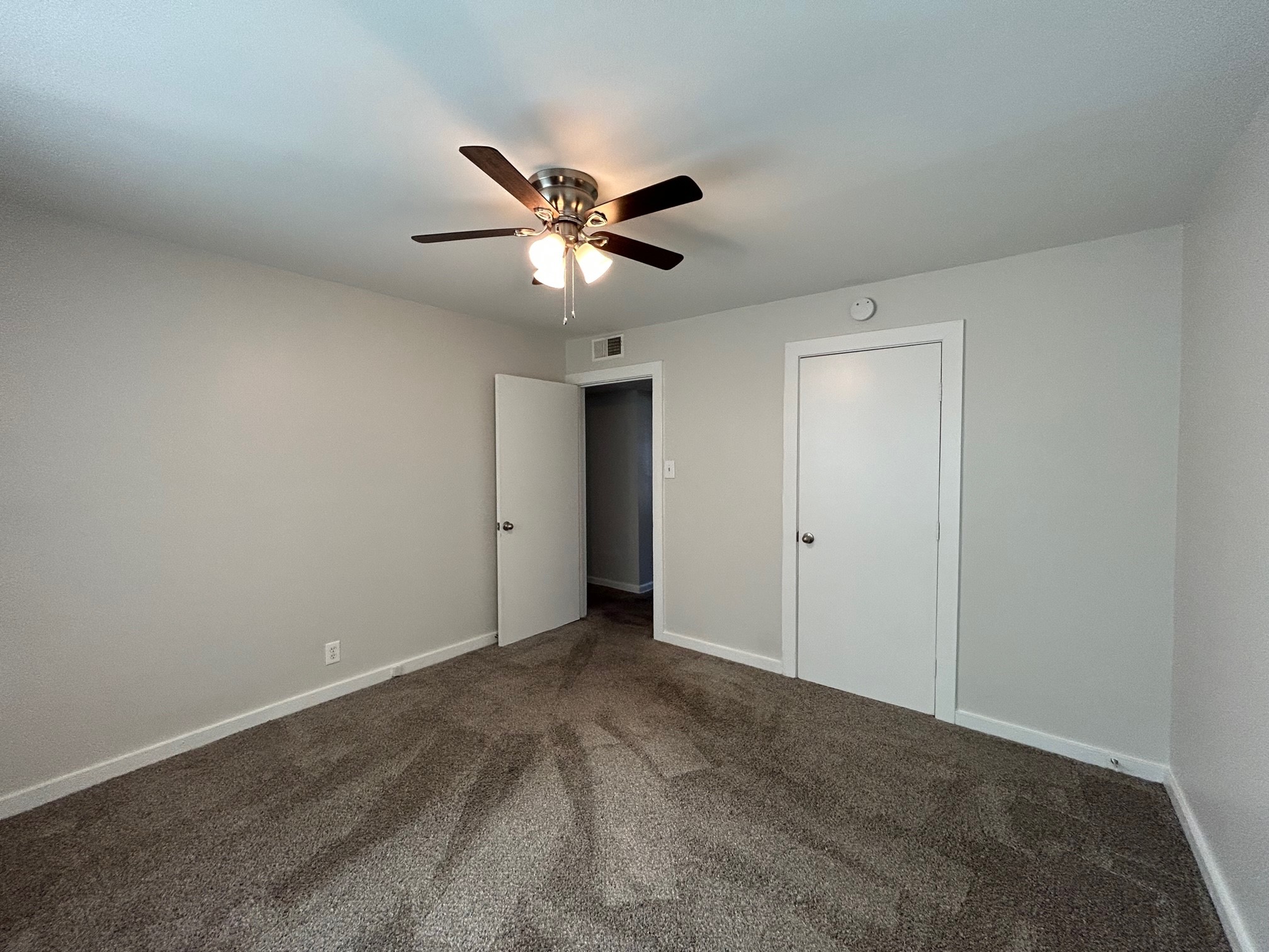 3629 N Macgregor Wa 141 Property Photo 19