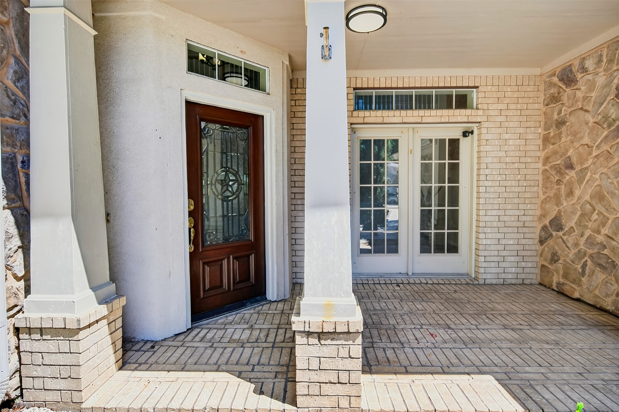 10106 Mandolin Court Property Photo 6
