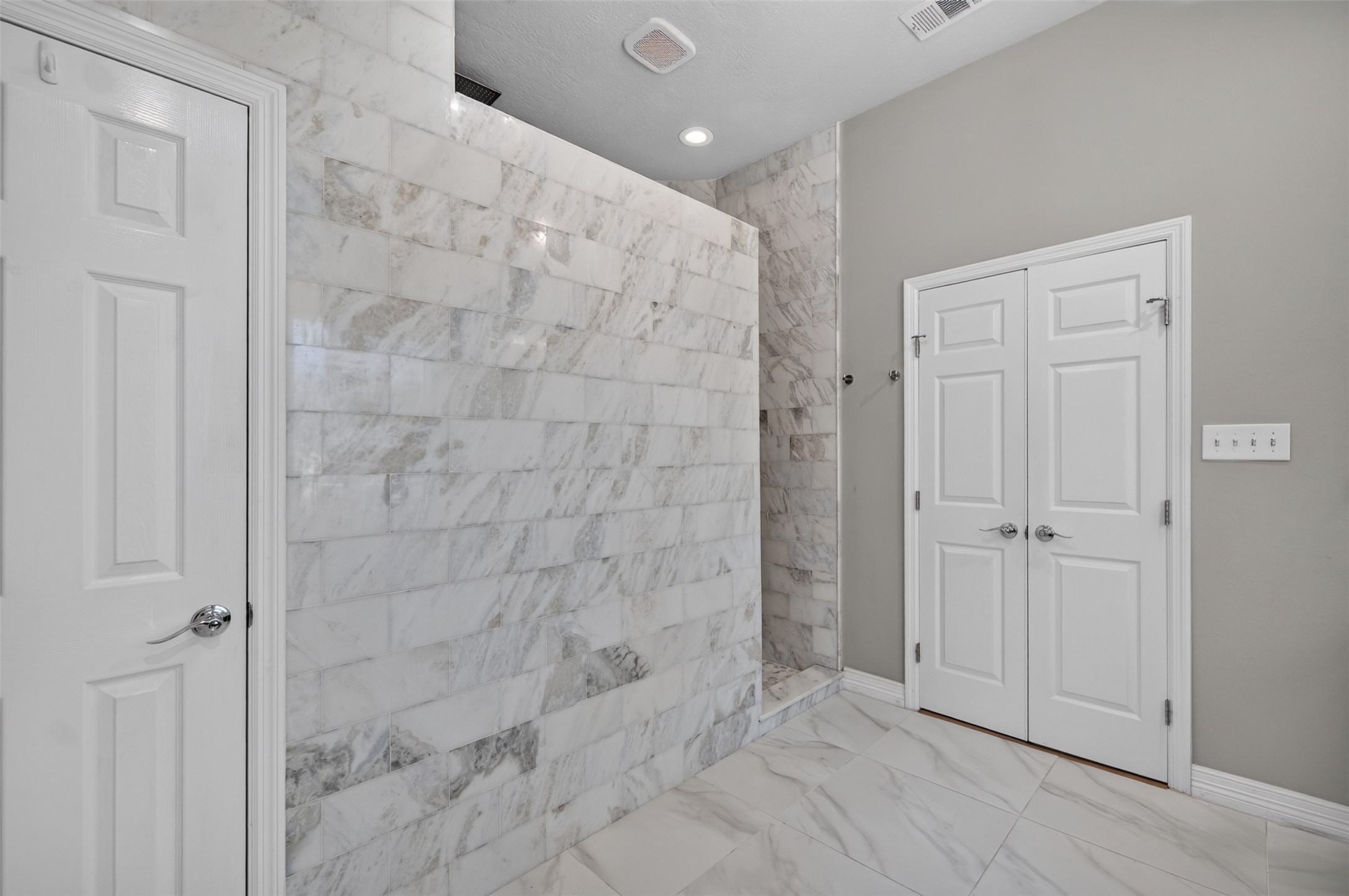 10106 Mandolin Court Property Photo 28