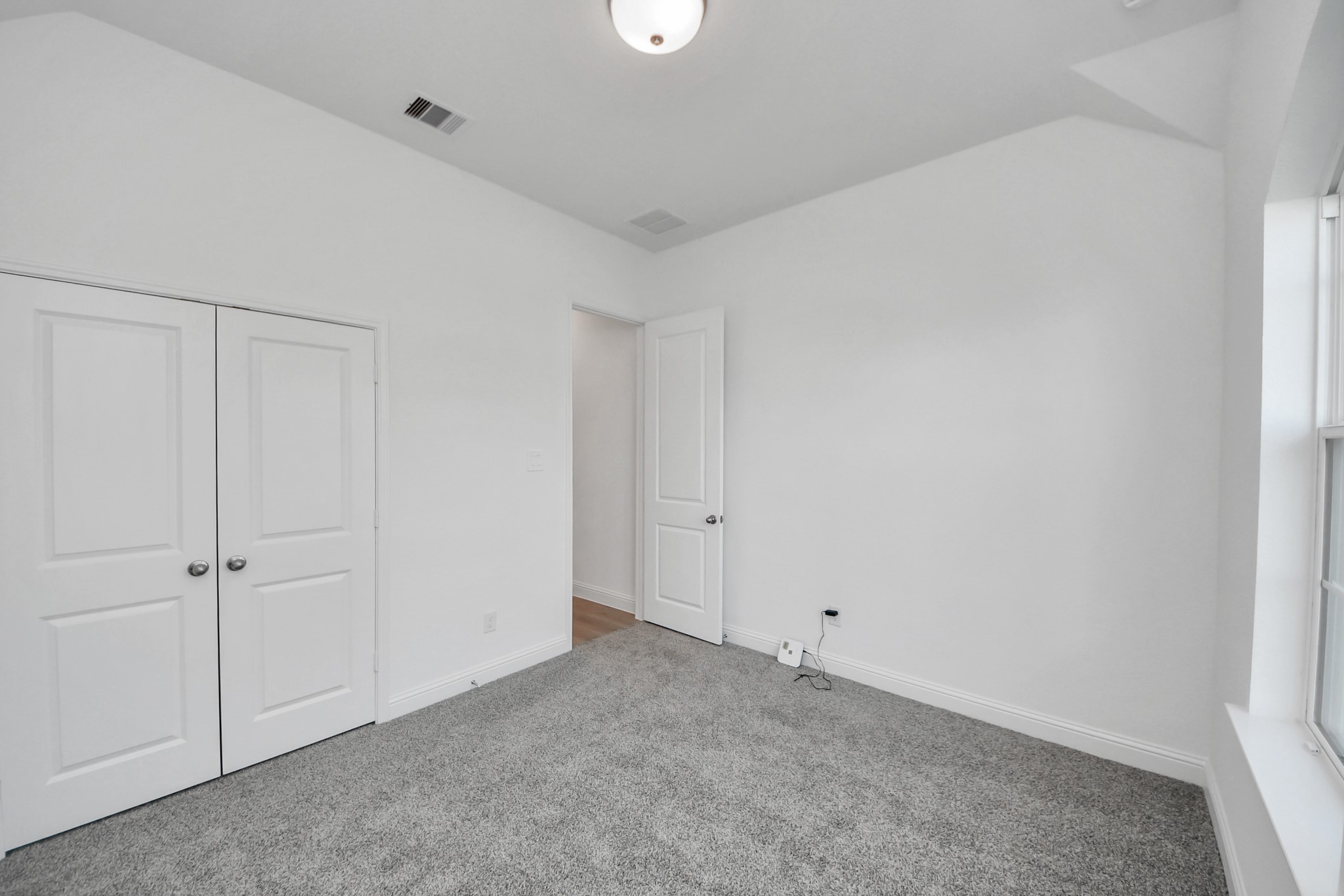 7034 Glennwick Grove Lane Property Photo 12