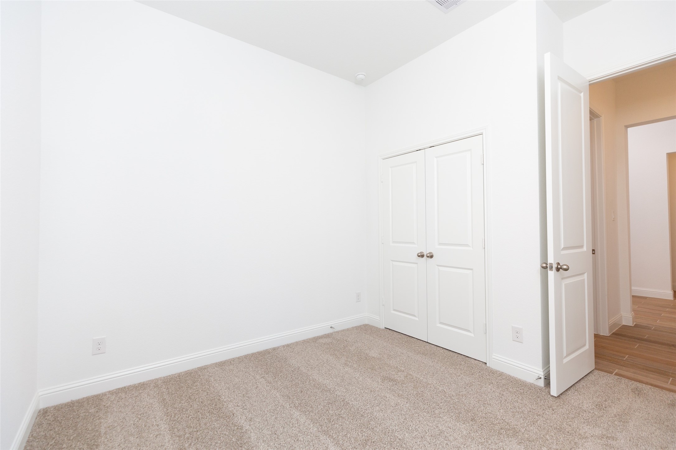 7034 Glennwick Grove Lane Property Photo 13