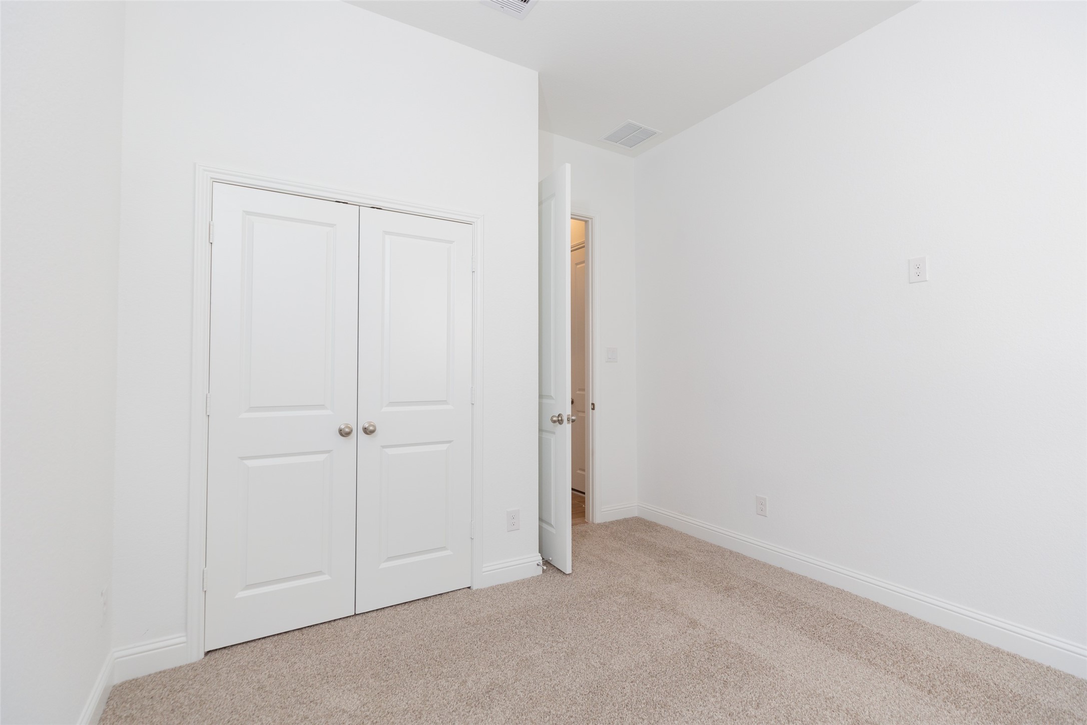 7034 Glennwick Grove Lane Property Photo 14