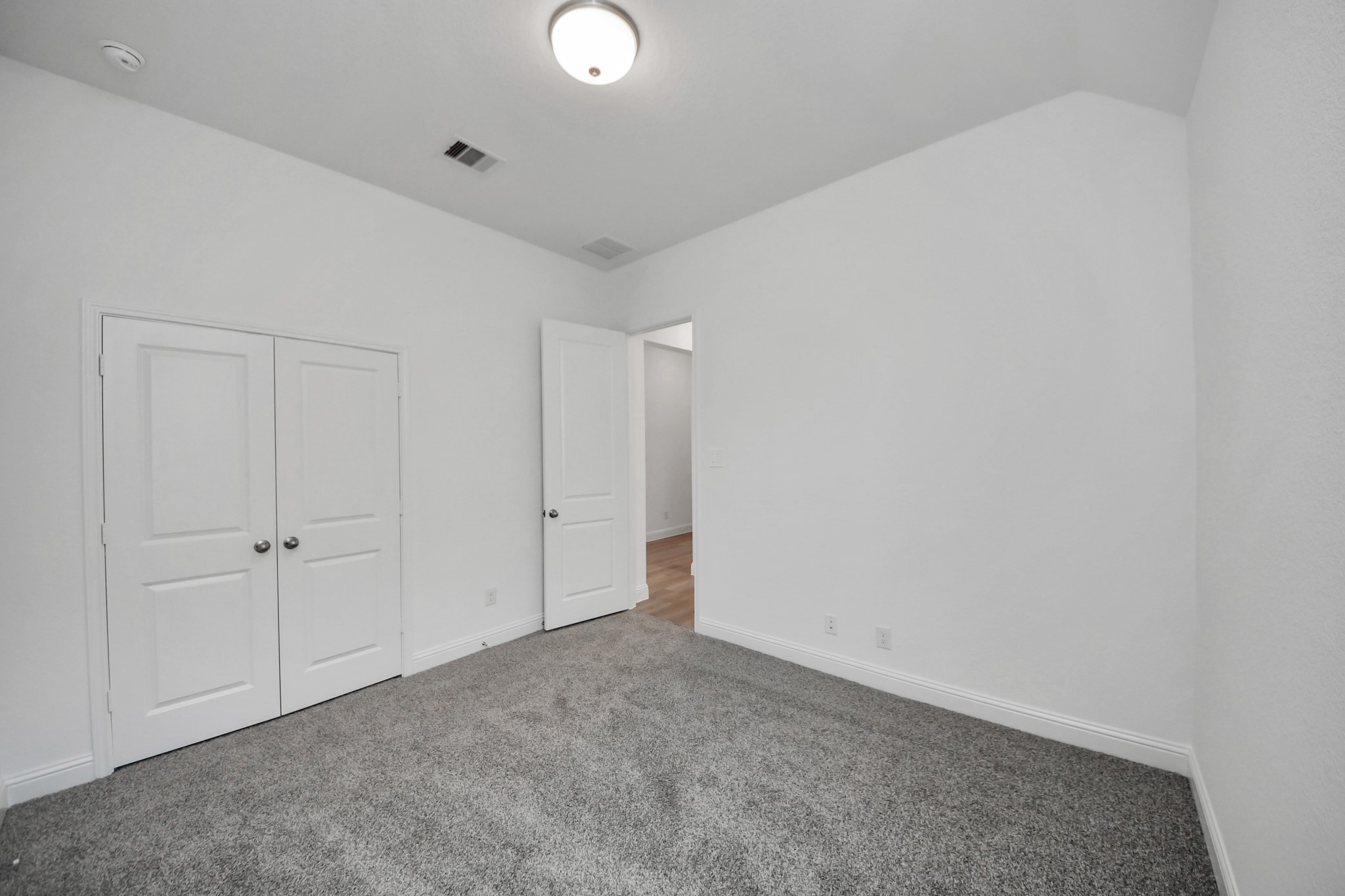 7034 Glennwick Grove Lane Property Photo 16