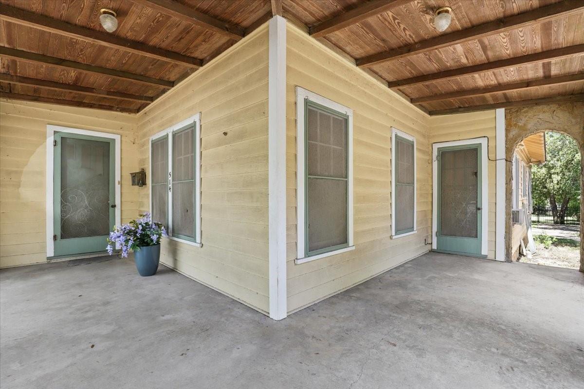 514 S Main Street, Lockhart Tx 78644 Property Photo 23