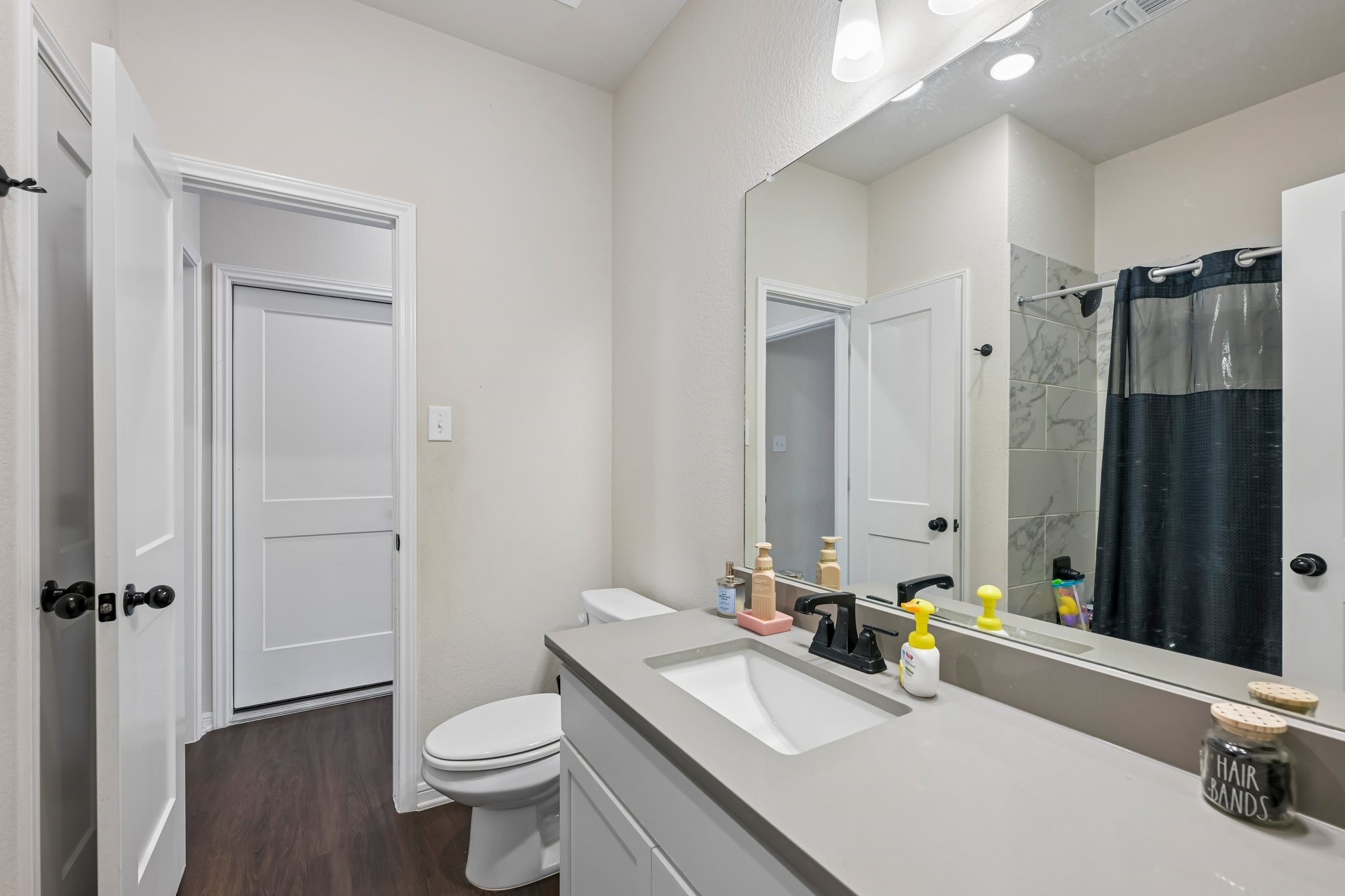 716 Killam Drive Property Photo 18