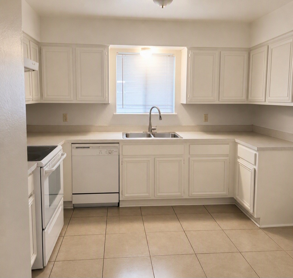 11034 Petworth Drive Property Photo 4