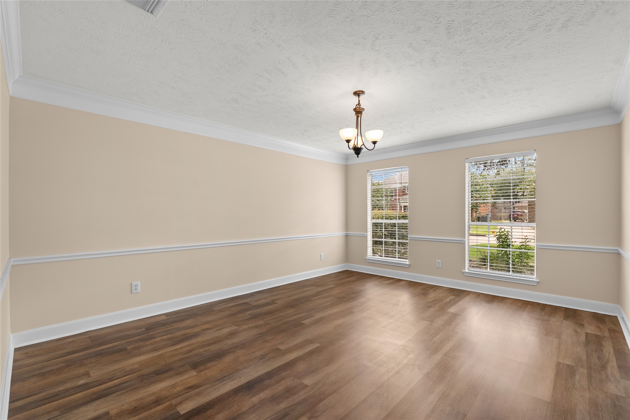 2104 Bay Hill Drive Property Photo 19